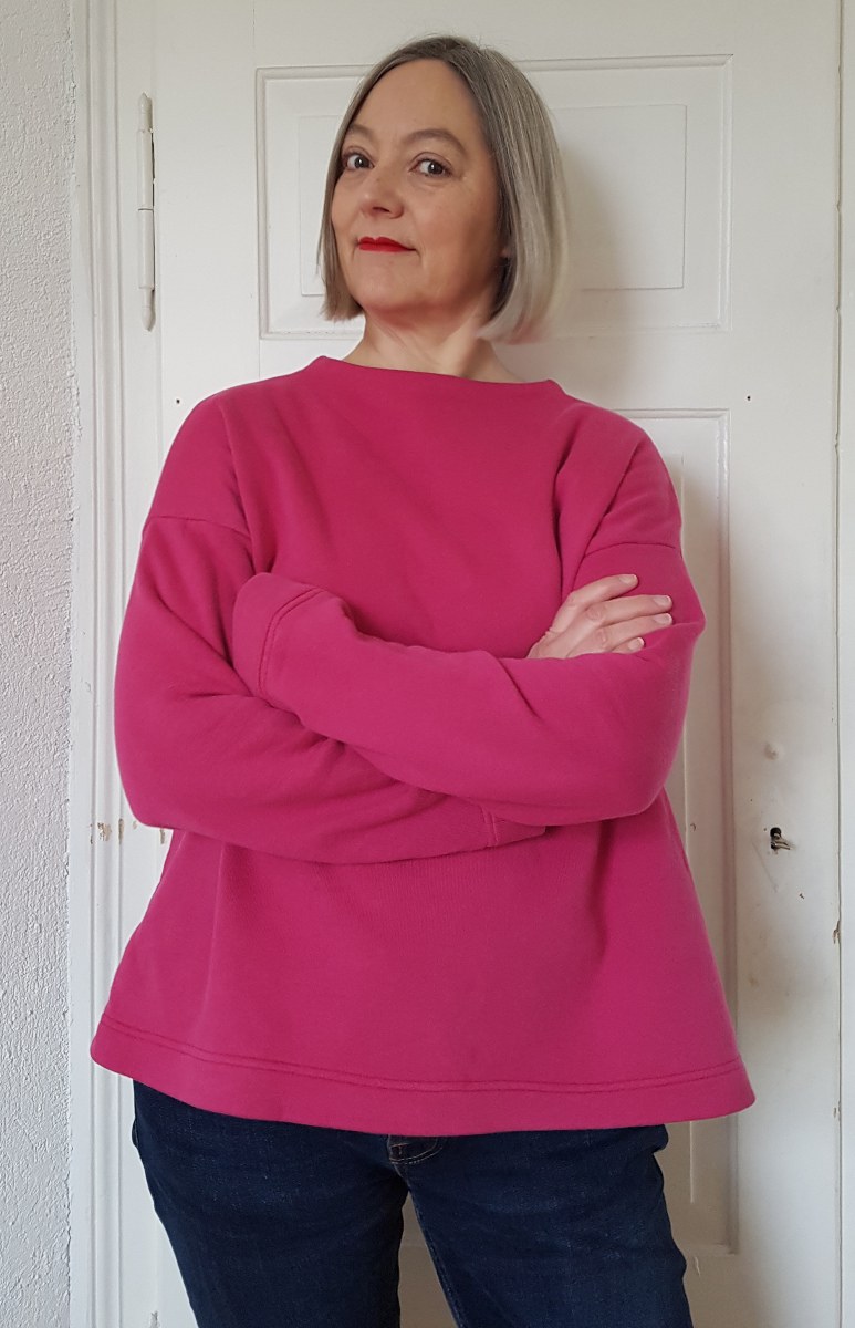 Sabine im alten pinkfarbenen Pulli